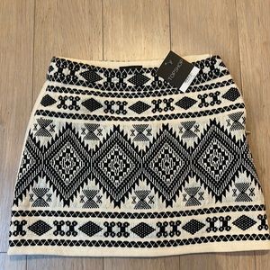 TOPSHOP Printed Mini Skirt. Black & Cream. US 2 UK6 EUR 34